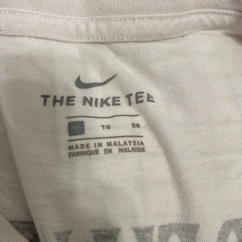 Nike Customized Tee XL - Picture 5 of 7